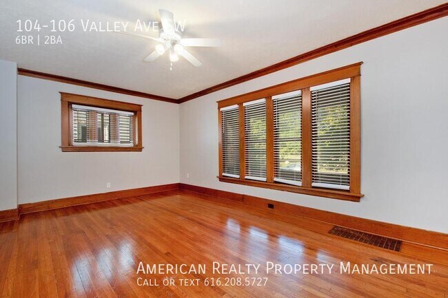 Building Photo - 104-106 Valley Ave SW
