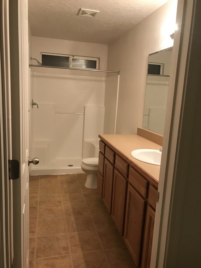 Foto del edificio - 3025 W Marbeth Ct