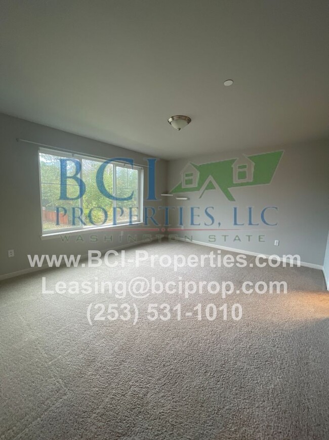 Foto del edificio - Beautiful 3 Bedroom House in Puyallup Avai...