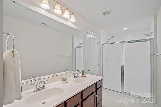 Foto del edificio - 206 Scenic View Ln