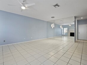 Building Photo - 17641 Red Oak Dr