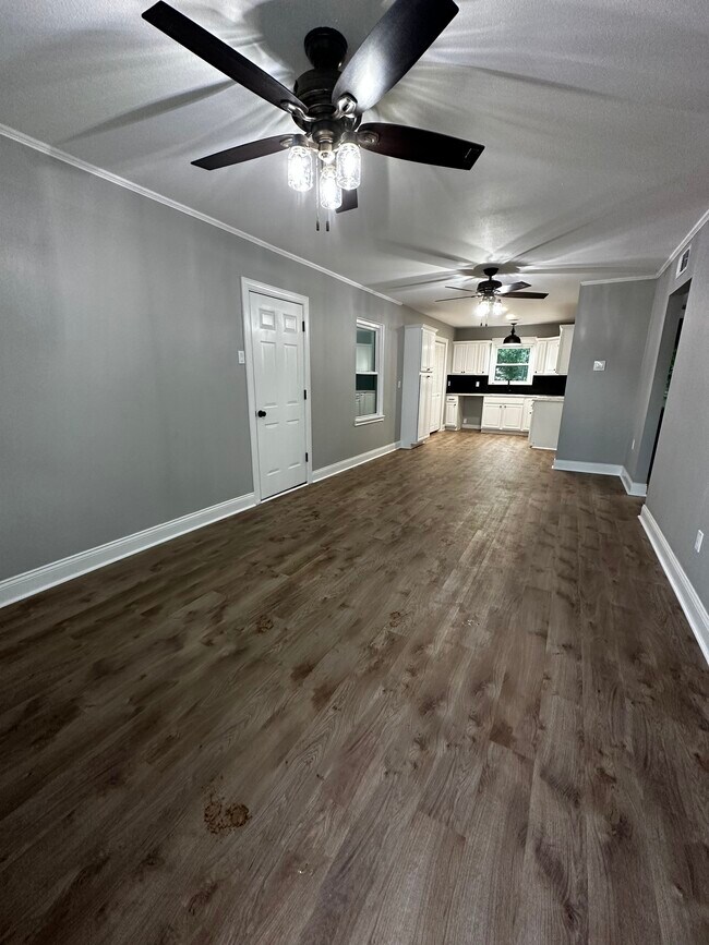 203 Laurel Ln, Mc Gregor, TX 76657 House for Rent in Mc Gregor, TX