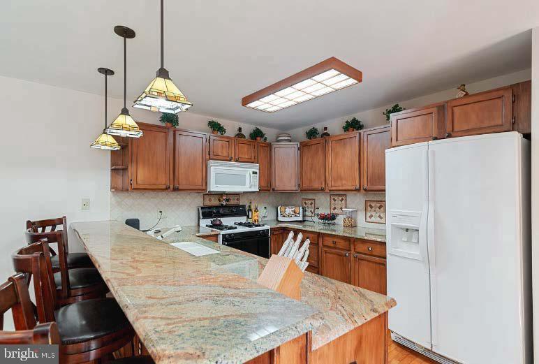 Primary Photo - 1752 Hood Ln