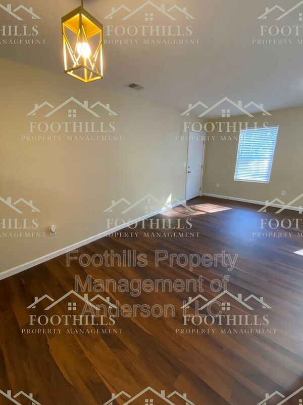 Foto del edificio - 108 Townsley Ct
