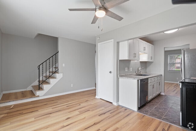 Building Photo - 3027-3029 Rotunda Ct S