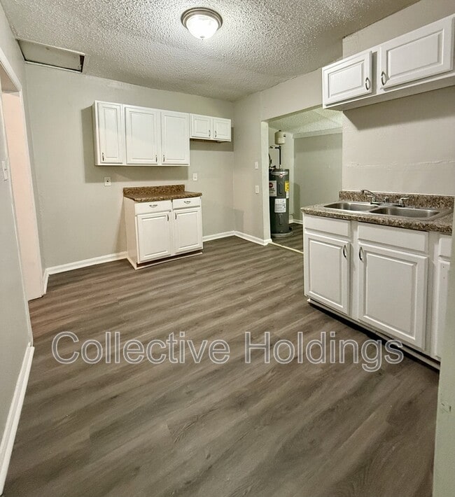 Building Photo - 7101 Naples Ave