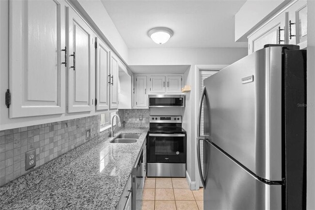 Building Photo - 5126 St Charles Ln