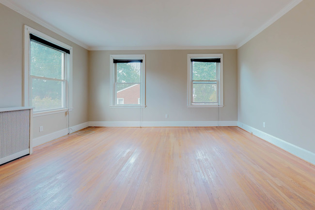 Foto del edificio - 4000 Fallstaff Rd