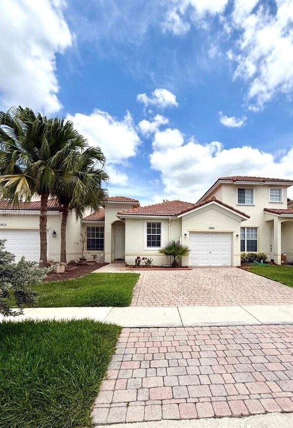 Foto principal - 18803 SW 28th St