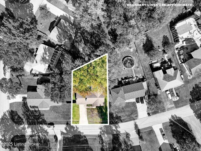 Foto del edificio - 7405 Ridan Way