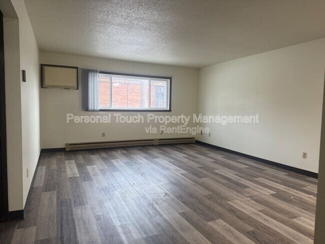 Foto del edificio - 1050 Front St