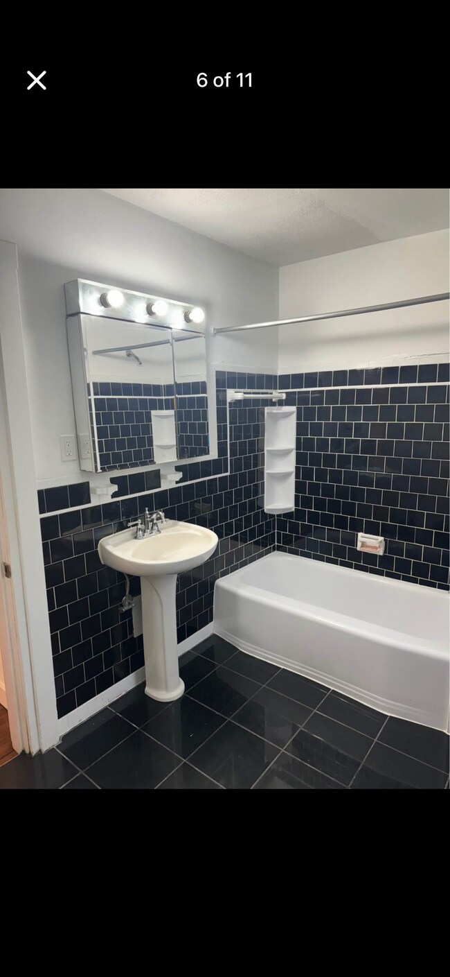 Foto del edificio - 49R Siren St