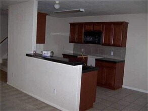 Building Photo - 3710 Windmill Village Dr