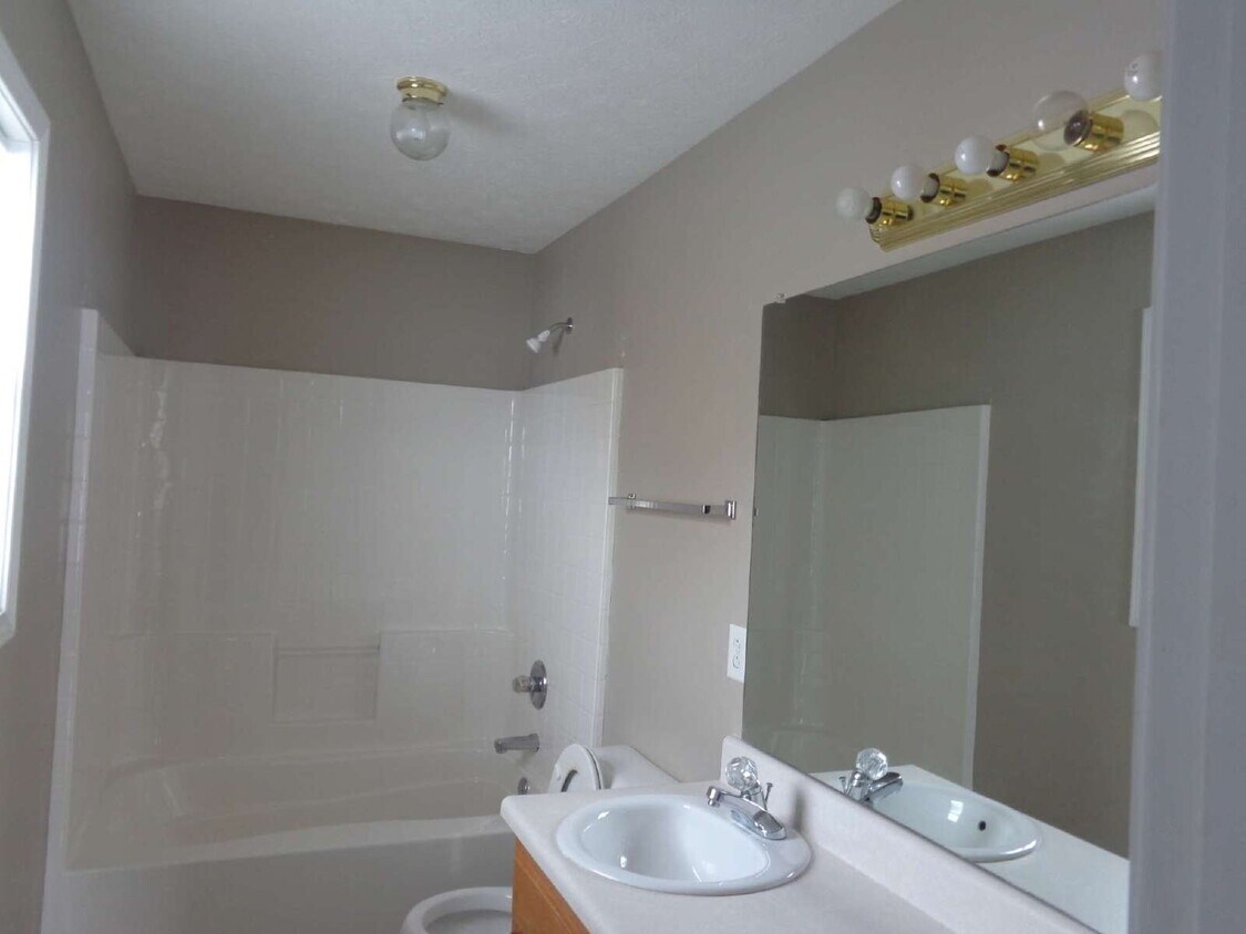Primary Photo - 3388 Pennridge Rd