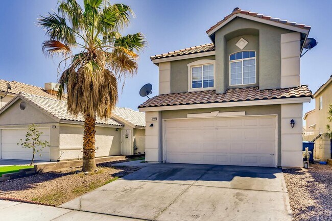 Building Photo - 3 Bedroom, 2 Story Home with Vaulted Ceili...