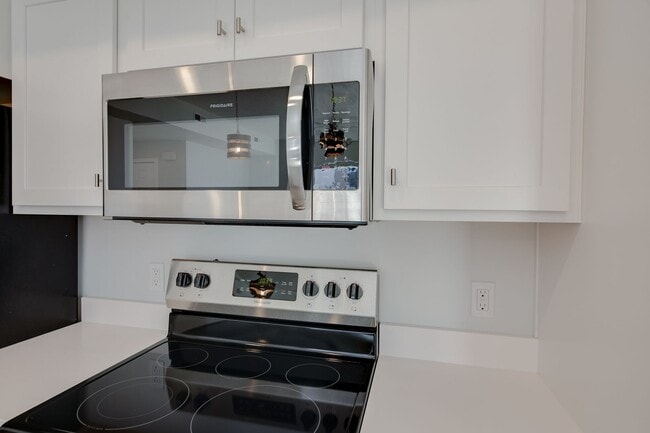 Foto del edificio - Now Leasing! Beautiful Open Concept Living!