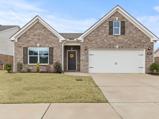 Foto del edificio - Like-New 3BR Home in Brookhill Landing Near Downtown Athens & I-65