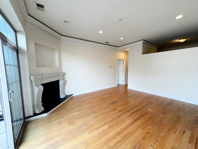 Foto del edificio - 4518 N Kedzie Ave