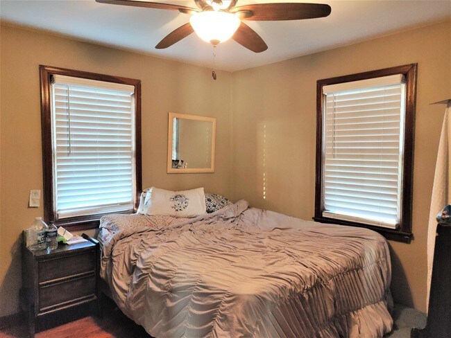 Foto del edificio - 23450 N Spring Dr