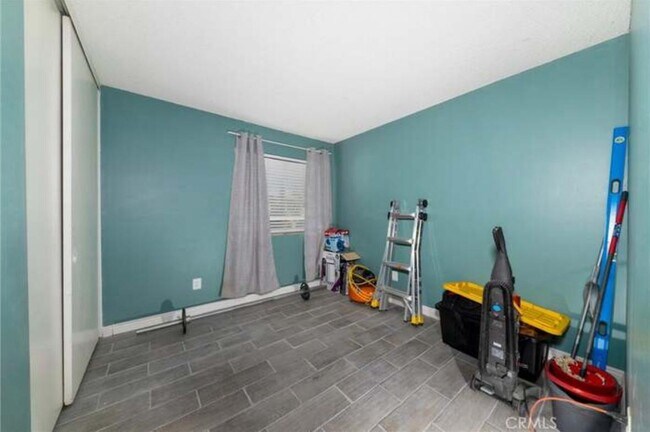 Foto del edificio - 12195 Carnation Ln