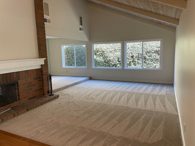 Foto del edificio - 3246 Medicine Bow Ct