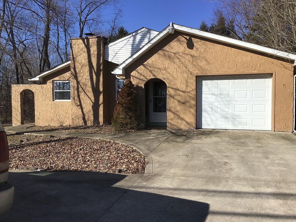 Primary Photo - Wonderful 3 bedroom 2 bathroom ranch home
