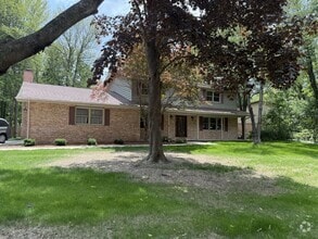 Building Photo - 1401 Bayberry Ln