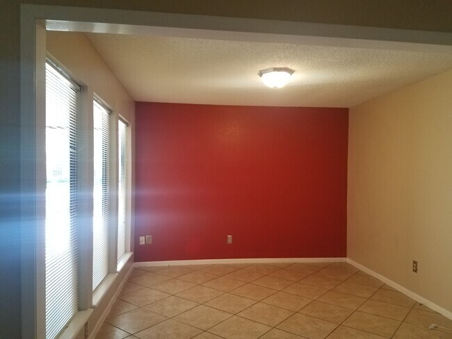 Foto del edificio - 3/2 Southside Home-Behind Athletic Club