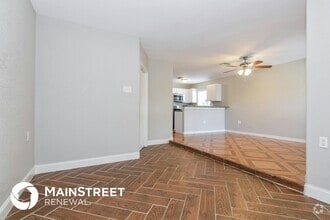 Building Photo - 1712 18th St E