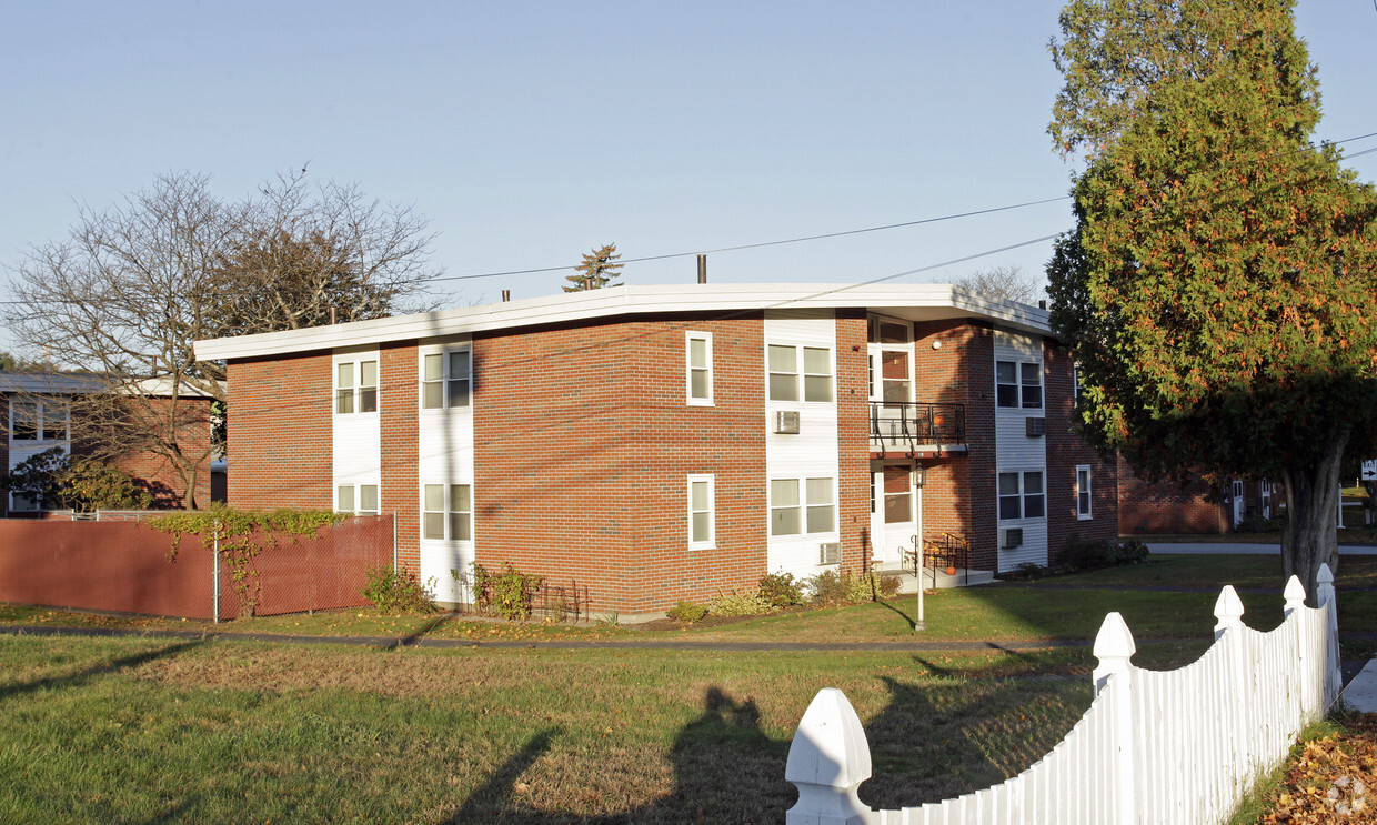 Building Photo - 116 Hopedale St