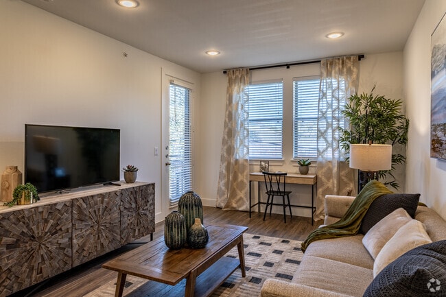 1BR, 1BA - 718SF - The Tobin Estate Phase III
