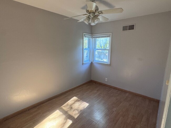 Building Photo - Spacious 3BD/2BA Home, Move-In Ready with Finished Basement