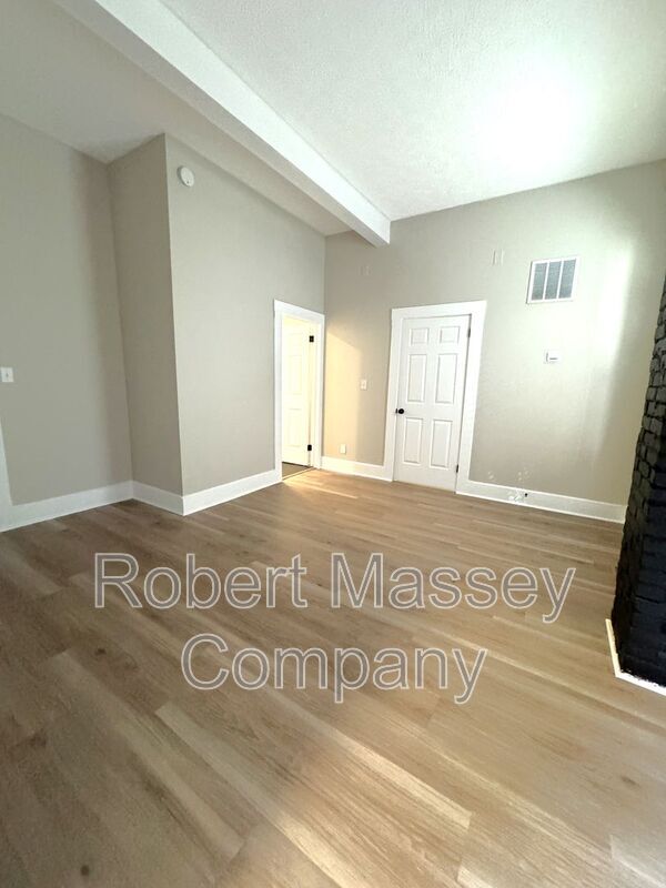 Foto del edificio - 1618 Ellwood Ave