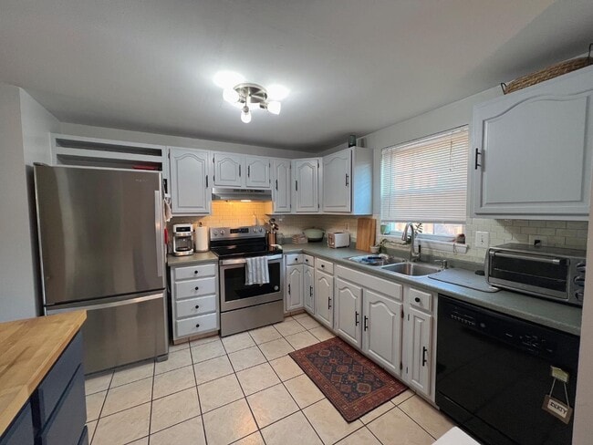 Building Photo - 1754 Harvest Dr