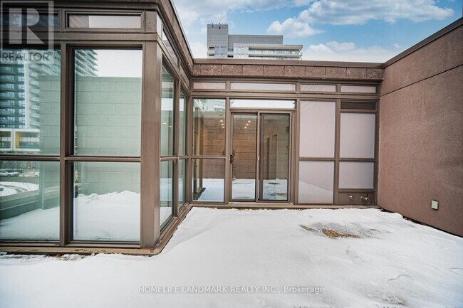 Photo du bâtiment - 129 McMahon Dr