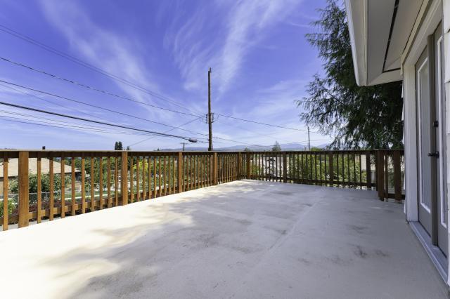 Building Photo - 3 bedroom in Seattle WA 98178