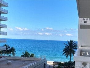 Building Photo - 4010 Galt Ocean Dr