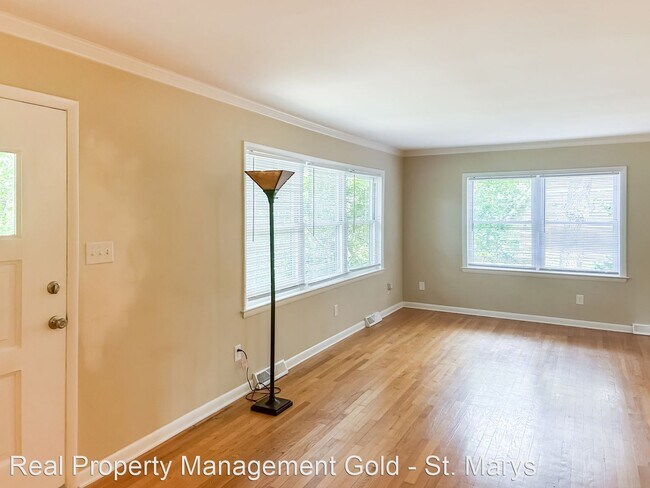 Foto del edificio - 3 br, 3 bath House - 23150 Gunston Dr.