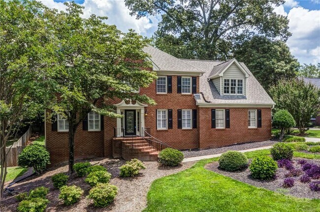 Foto del edificio - 1885 Vintage Dr