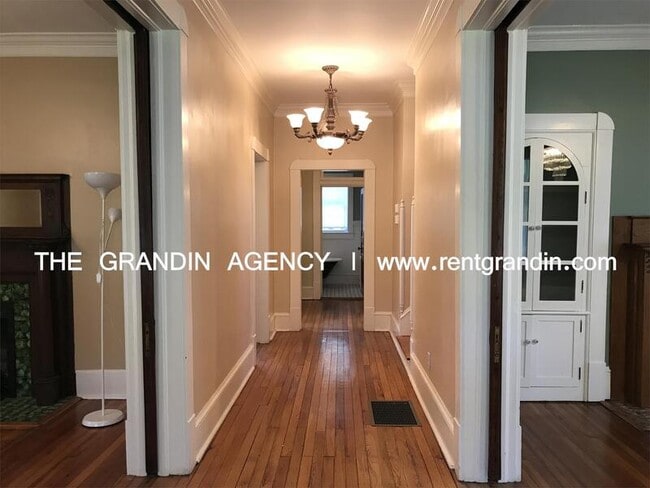 Building Photo - 356 Pennsylvania Ave
