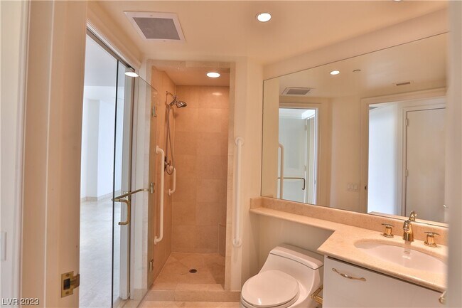 Foto del edificio - 2877 Paradise Rd