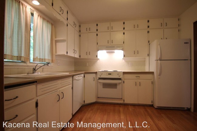 Foto del edificio - 3 br, 1.5 bath House - 1108 Wylde Green Rd