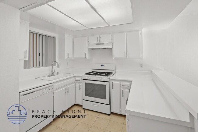 Building Photo - 937 10th Street