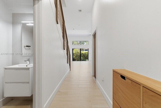 Foto del edificio - 913 NW 45th Terrace