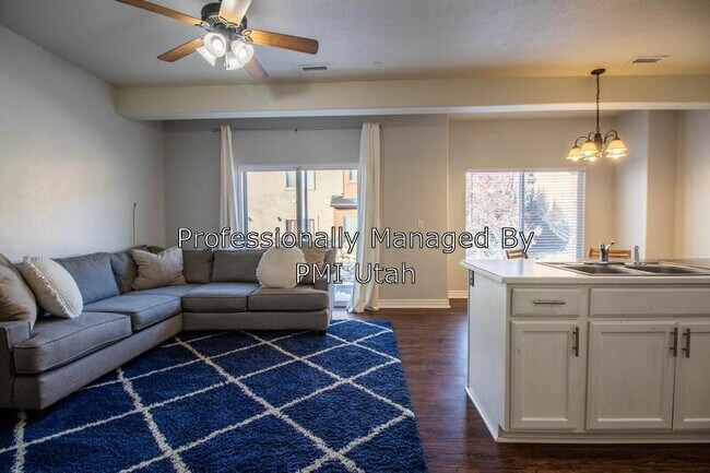 Building Photo - 282 S 910 W