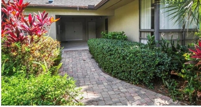 Photo - 7507 Greenlake Way House