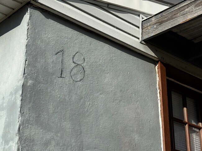 Foto del edificio - 18 Greenhill Rd