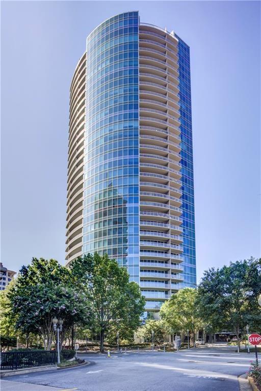 Foto del edificio - 3338 Peachtree Rd NE