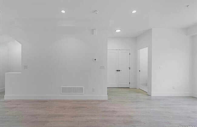 Photo du bâtiment - 23108 Lougheed Hwy.