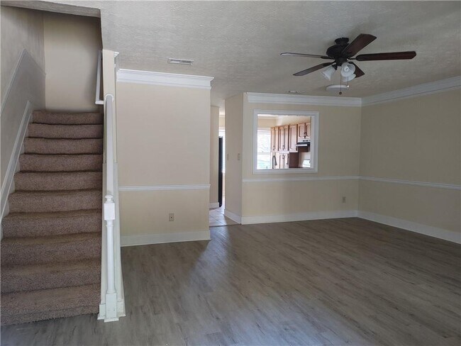 Building Photo - 601 Oakmont Ln